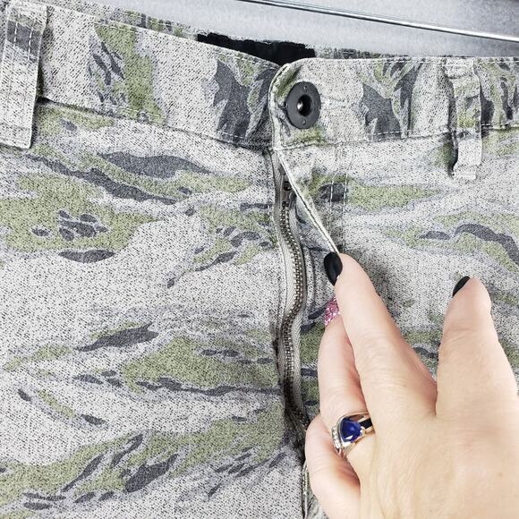 Hurley Men's Size 34 Urban Camoflauge Slim Jeans Green Camo Urban Grunge Alt - Picture 3 of 11